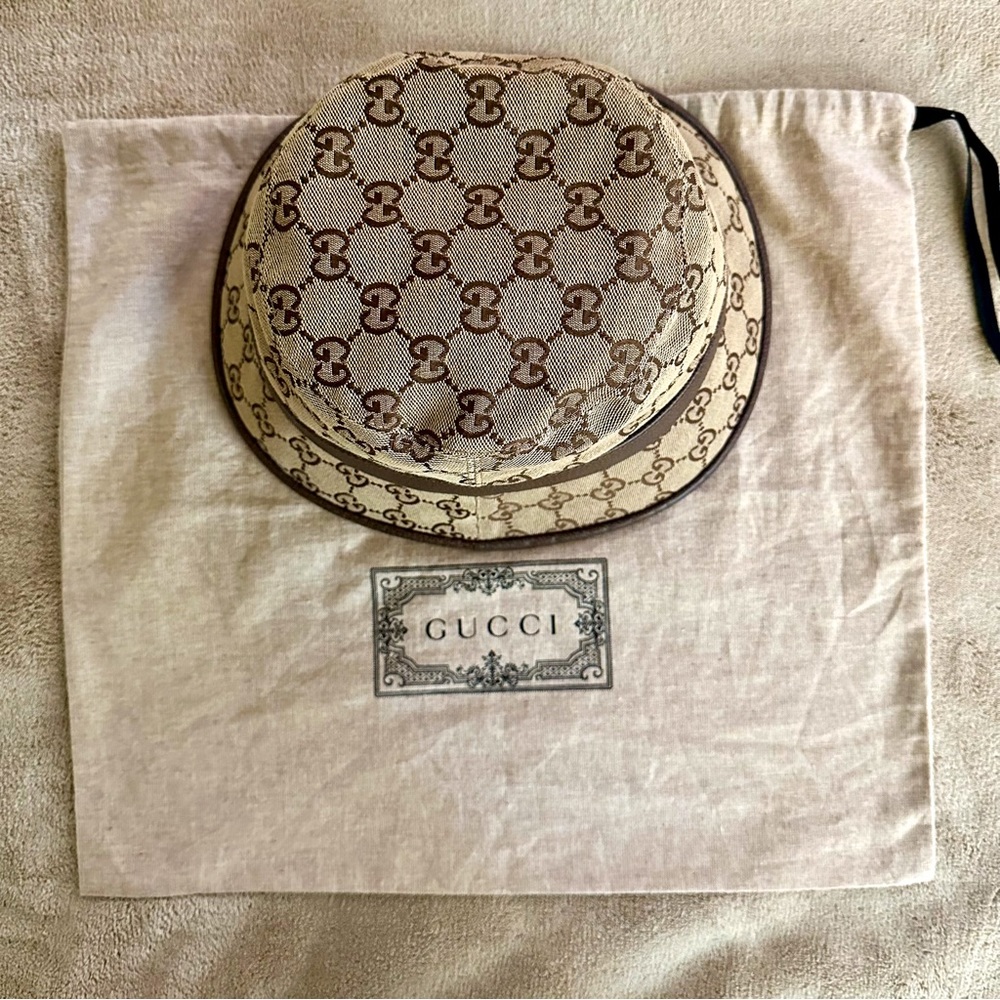 Authentic Gucci Gg Canvas Bucket Hat - Unisex - image 6